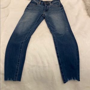 American eagle mid rise skinny Jean